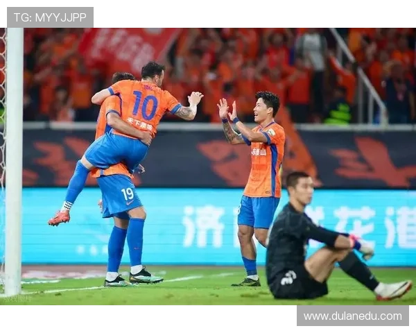 中超巅峰对决冠军梦燃烧强势搅局者欲改争冠格局