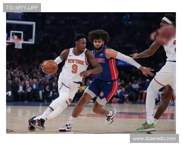 布伦森轰下32分10助攻率领尼克斯力克灰熊展现强劲竞争力势头