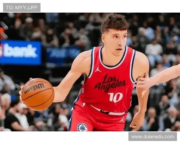 博格丹训练状态引关注泰伦卢亲自向球员确认主帅身份