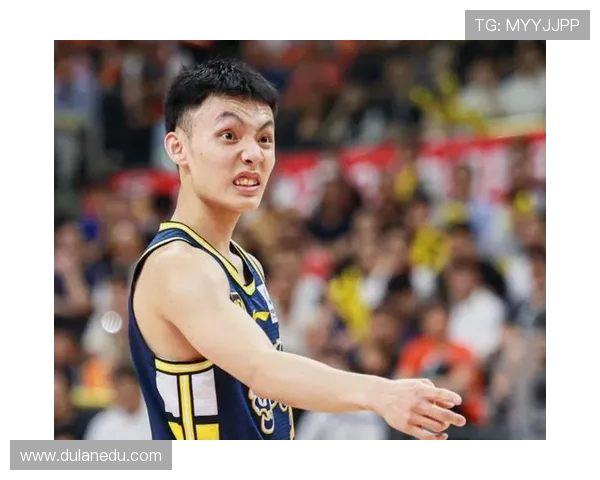 徐杰在FIBA赛场表现未知但在CBA中展现出色实力的媒体人观点